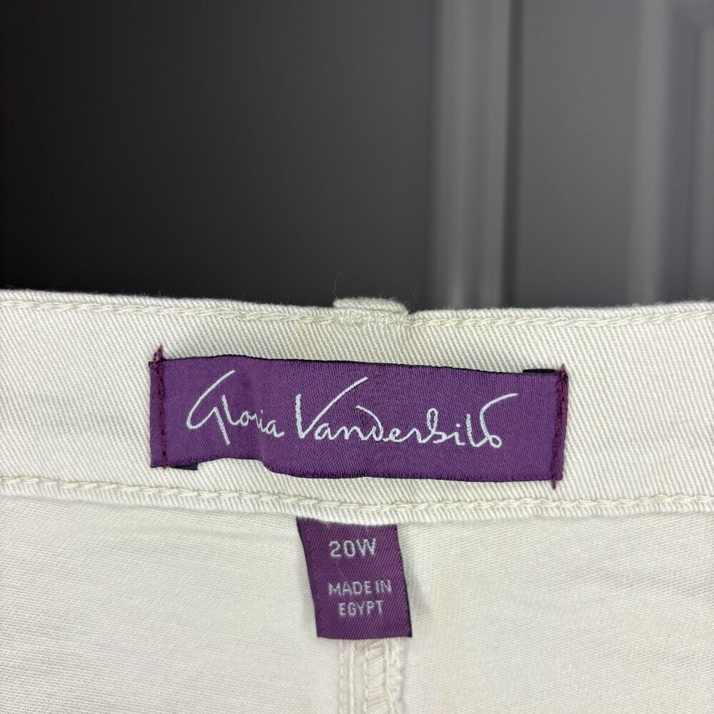 GLORIA VANDERBILT NEW Amanda Bermuda Short Womens 20W Cream Classic Fit Mid Rise - Picture 11 of 11
